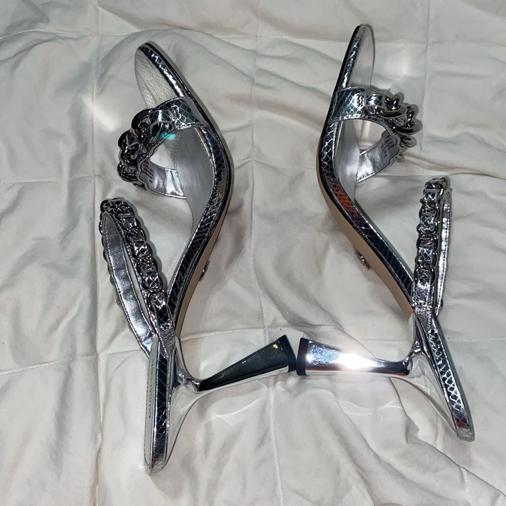 New MICHAEL KORS Clara Embellished Leather Sandals - Picture 10 of 16